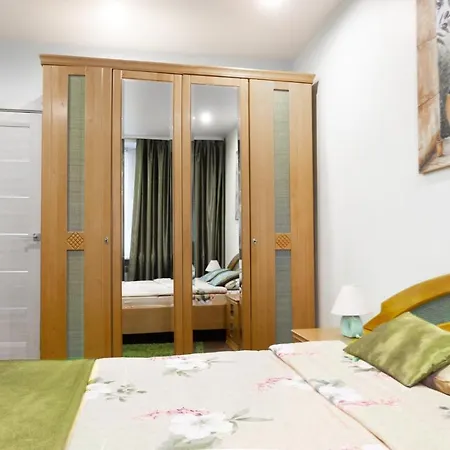 Of 3-rooms! Center! New!